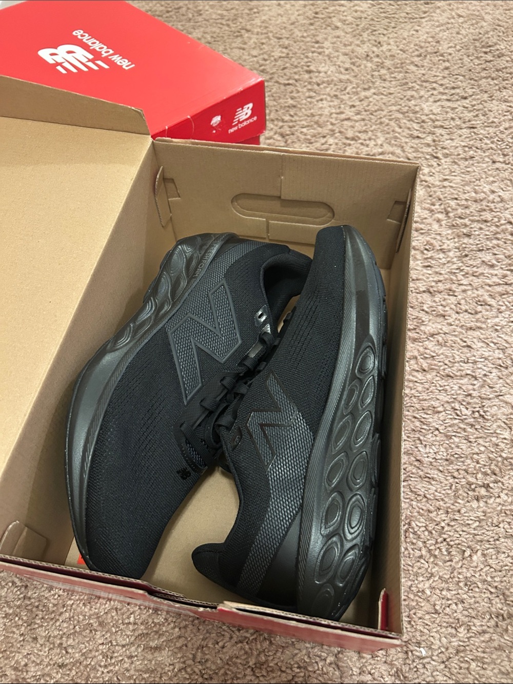 New Balance Men's Black Athletic Running Shoes - Picture 4 of 5